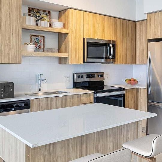 1st image of 551 NE 8th St #1001