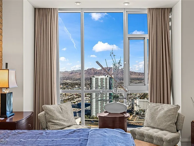2700 Las Vegas Blvd S #4304 — Photo 24