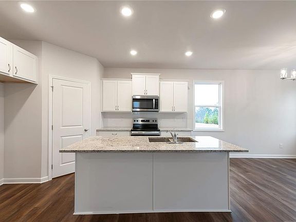 4th image of 104 Windmill Ct