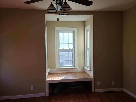 2nd image of 410 E Madison Ave