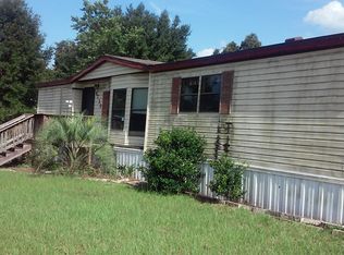 9730 Silverbend Dr, Dade City, FL 33525