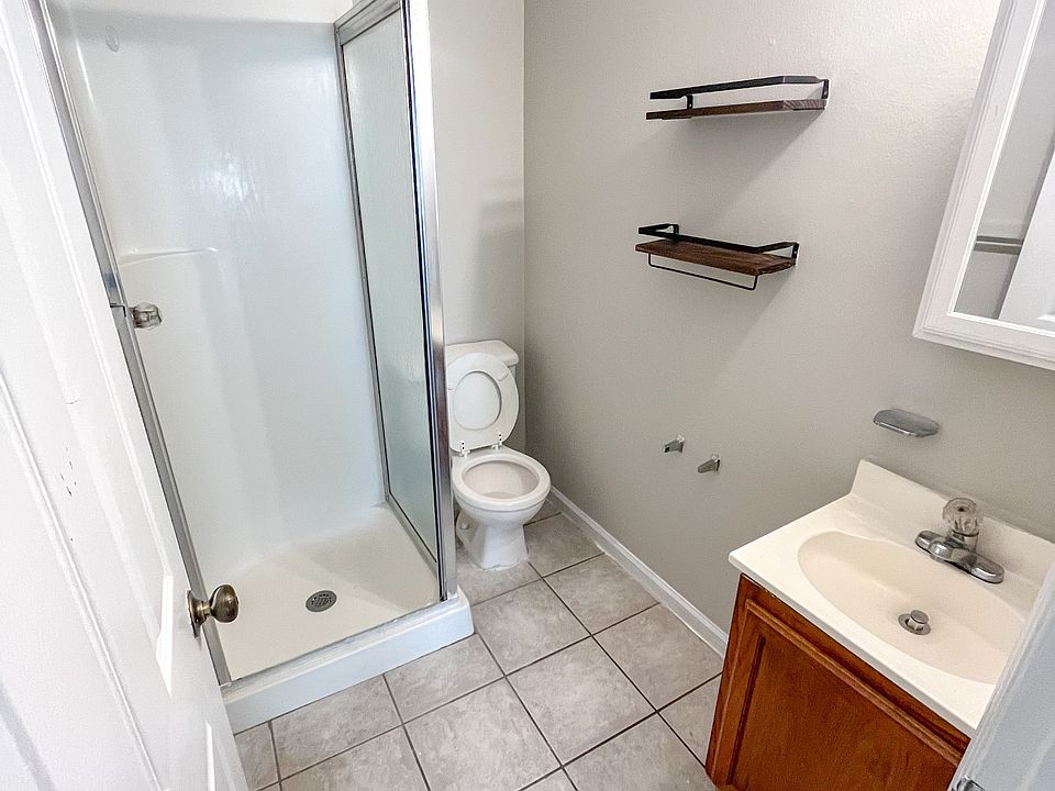 2nd image of 115 Shell Ave #3