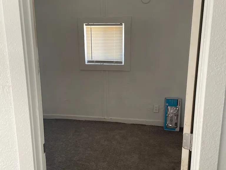 210 Beardsley Ave — Photo 4