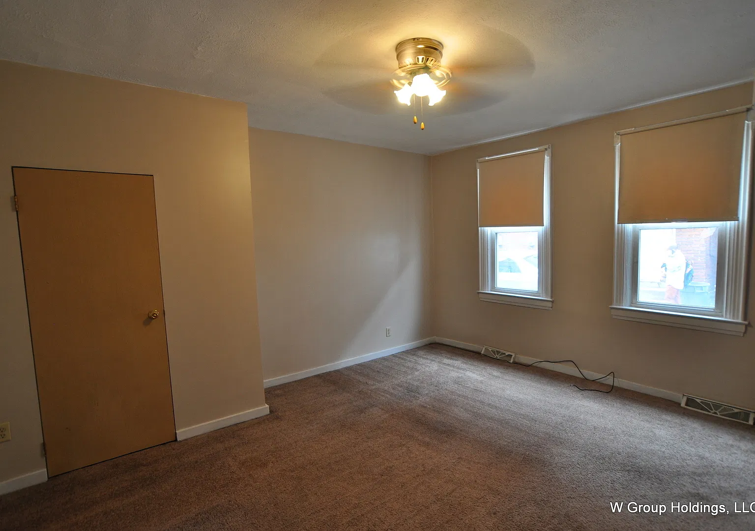 Large 1 Bedroom Home in Up & Coming Millvale! — Photo 3