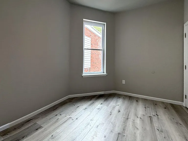 5635 Kingsessing Ave — Photo 2