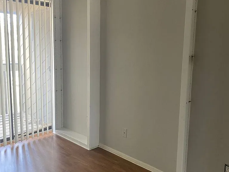 612 Park Pl #301 — Photo 26