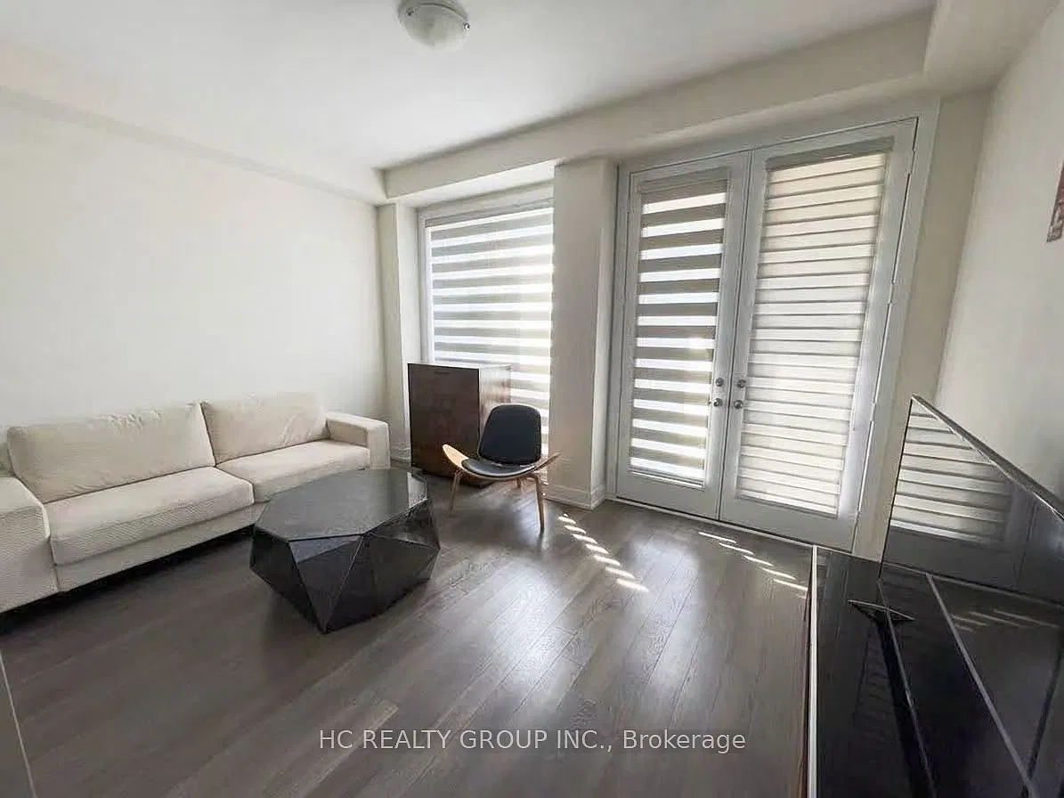 4 bed, $3,050 — Photo 2