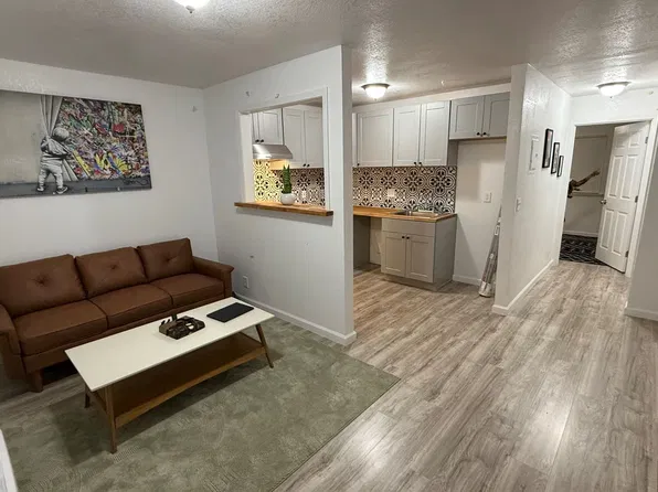 Redwood Garden Apartments
