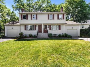 40 Hill Ave, Franklin, MA 02038