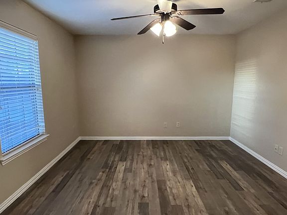 5th image of 2005 Albert Broadfoot St #201