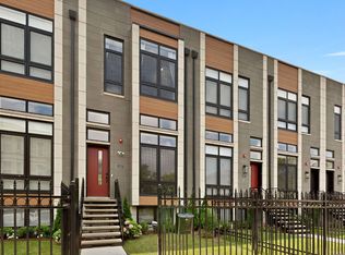 1013 E 62nd St, Chicago, IL 60637
