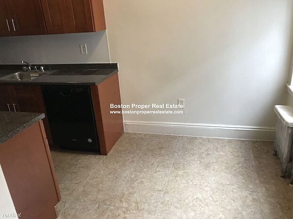 1171 Boylston St. #30 Boston - Fenway Unit Photo 4