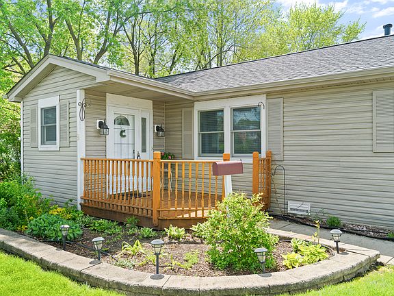 2nd image of 1140 Basswood St