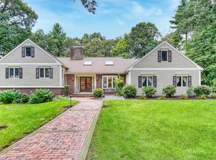 32 Pine Hill Dr, Walpole, MA 02081