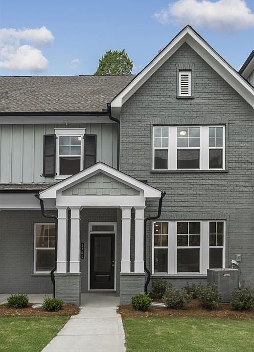 1st image of 2764 Bell Dr #19