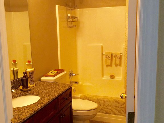 4th image of 6830 Twin Oaks Ct #6830