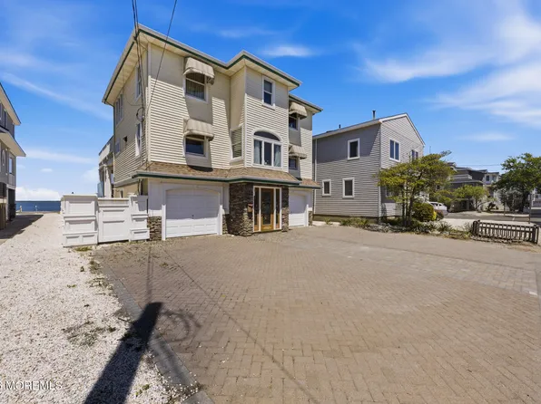2011 Sunset Avenue, Surf City, NJ 08008