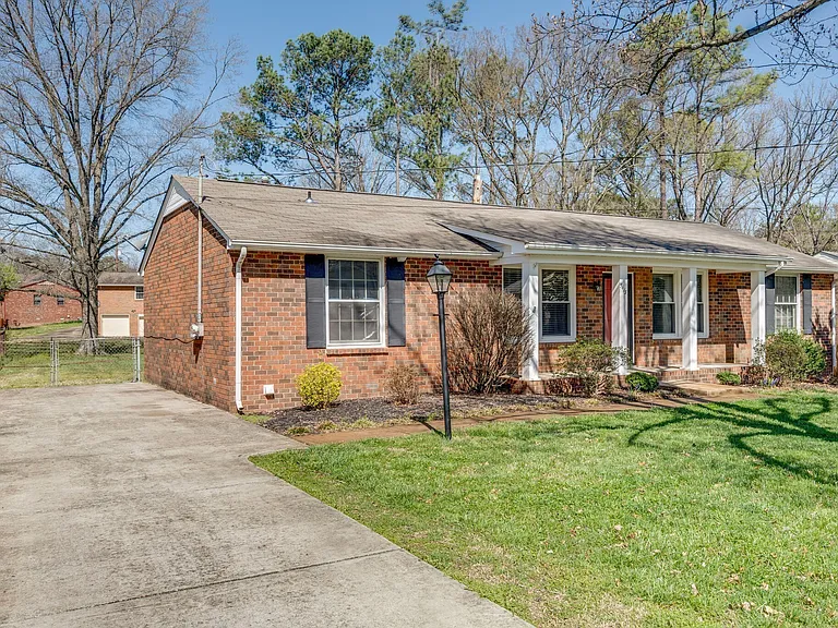 5413 Country Dr — Photo 3