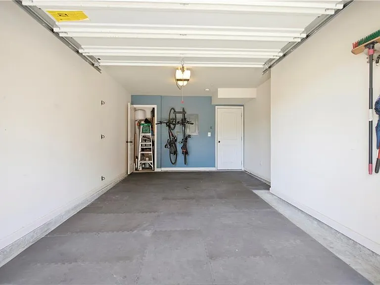 655 Mead St SE #11 — Photo 26