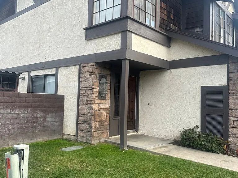 14430 Pickwick Ln — Photo 8