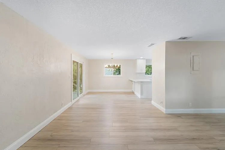 4710 S Peninsula Dr — Photo 5