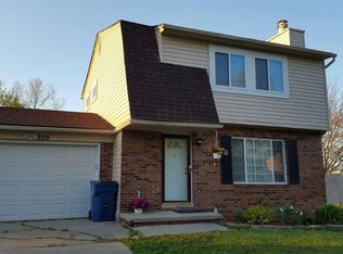 9315 Panama Ave, Ypsilanti, MI 48198