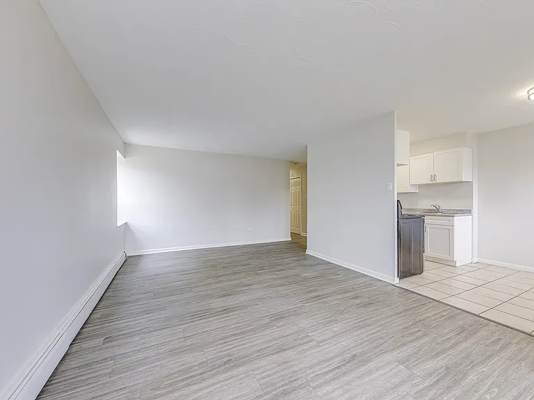 6521 Drummond Rd — Photo 15