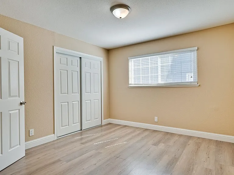 1893 Stardust Ct — Photo 37