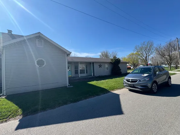 202 W Walnut St, Akron, IN 46910