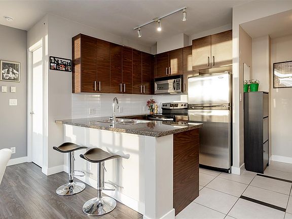 4th image of 2345 Madison Ave #1104
