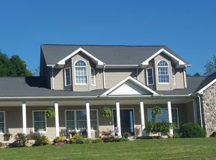 275 Hunter Hill Rd, Gallipolis, OH 45631