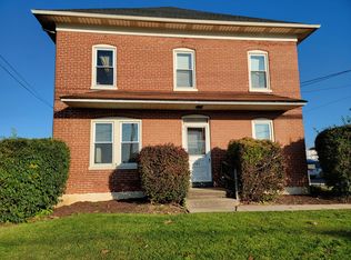 501 W Main St APT 1, New Holland, PA 17557