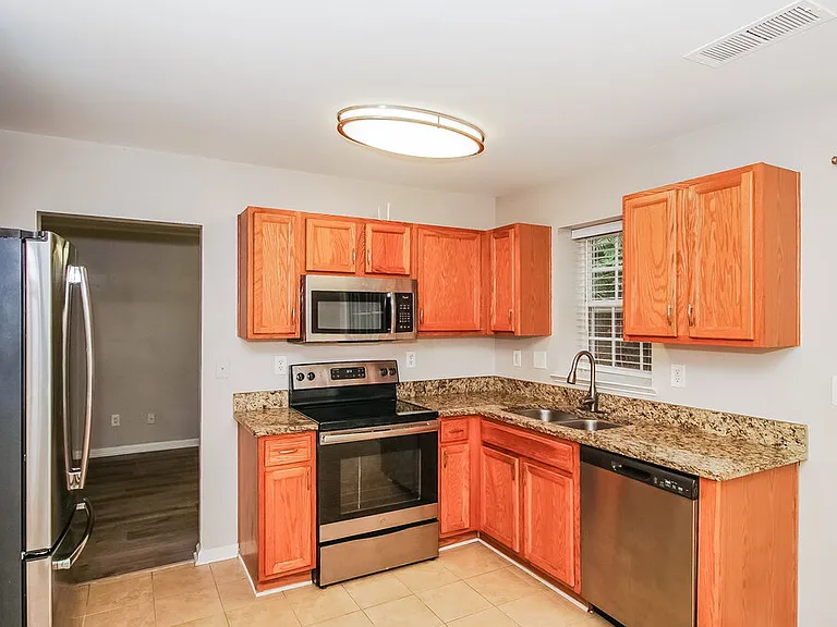 7000 Indian Ridge Ln — Photo 9