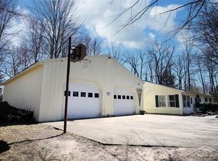 5100 Lakewood Dr, Harrison, MI 48625