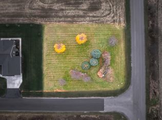 4095 Edgewood Rd, Oshkosh, WI 54904