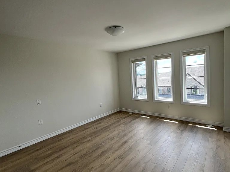 23 Verbena St — Photo 15