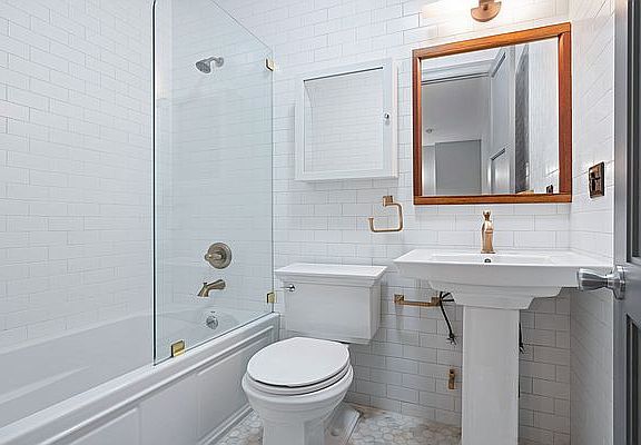 5th image of 390 5th Ave #3BB