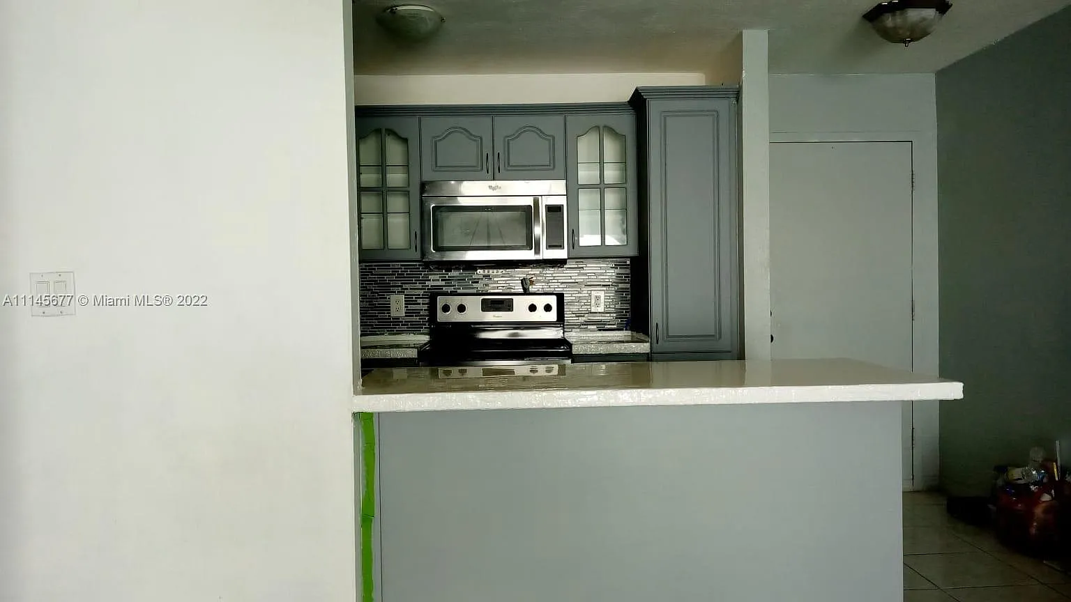 2 bed, 846 sqft, $2,200 — Photo 4