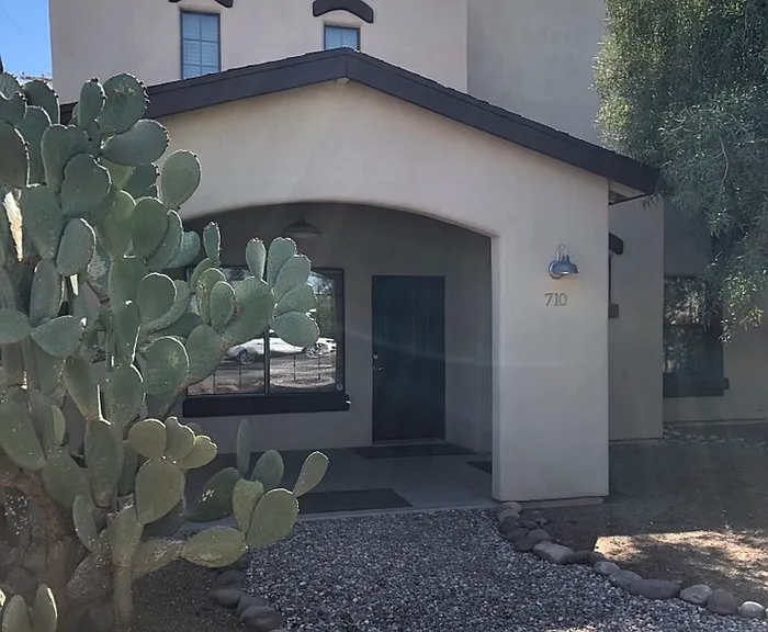 710 N Dodge Blvd — Photo 1