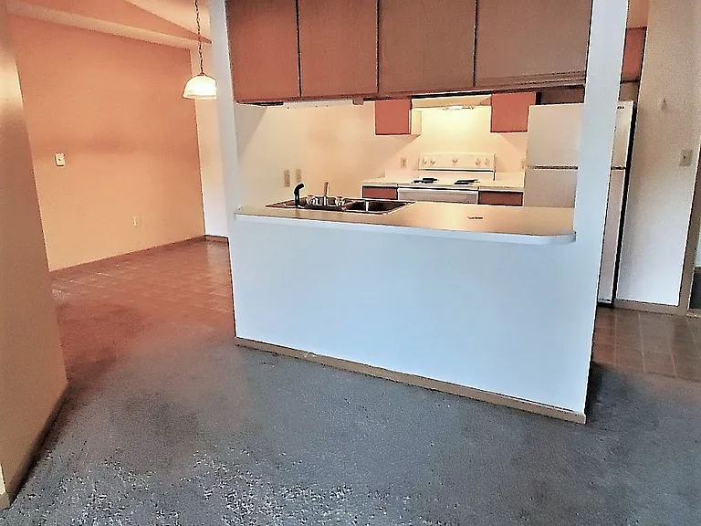 580 Spring St #G5 — Photo 4