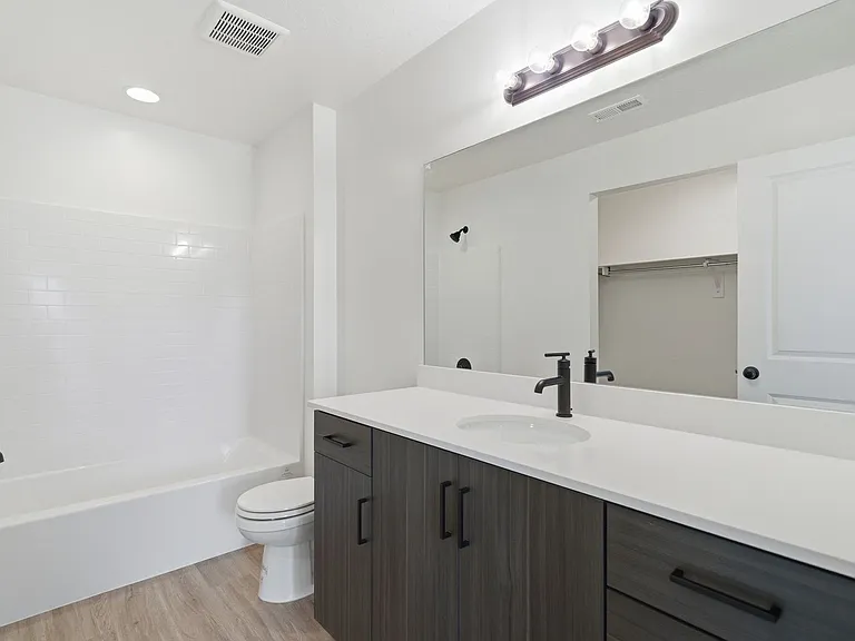 5690 S Weehawken Ln — Photo 24