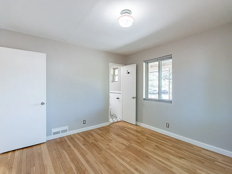 102 N Avenida Carolina — Photo 14