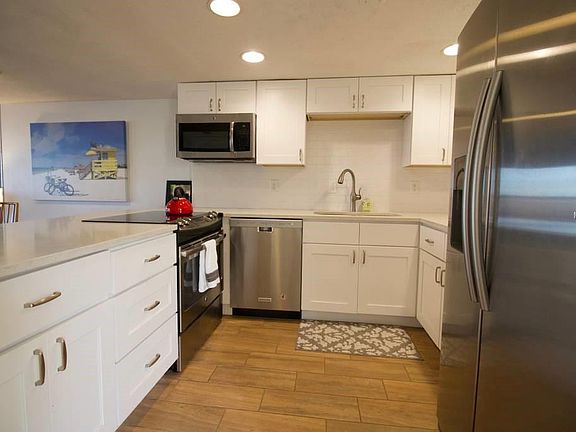 4th image of 845 Benjamin Franklin Dr Unit 309