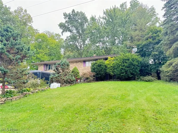 1780 Finley Dr, Akron, OH 44312