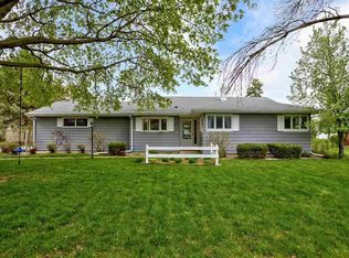 350 W Sunset Ave, Appleton, WI 54911