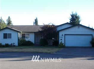 180 Skylark Ct E, Allyn, WA 98524