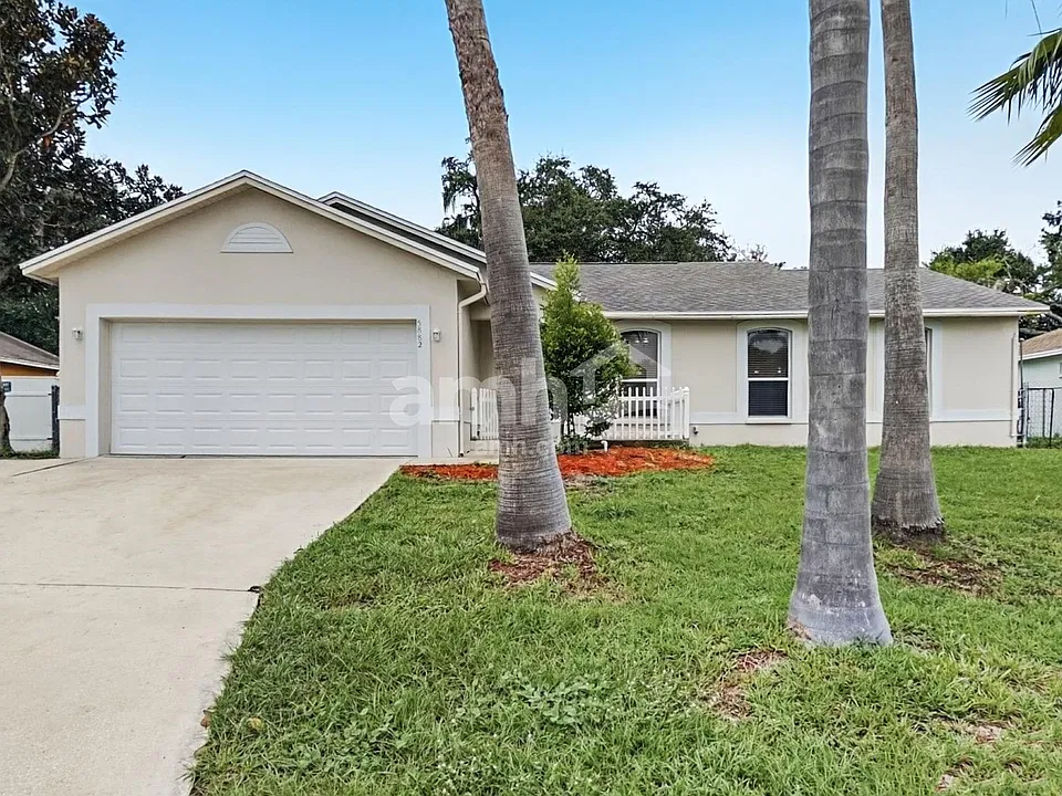 5882 Driftwood Dr