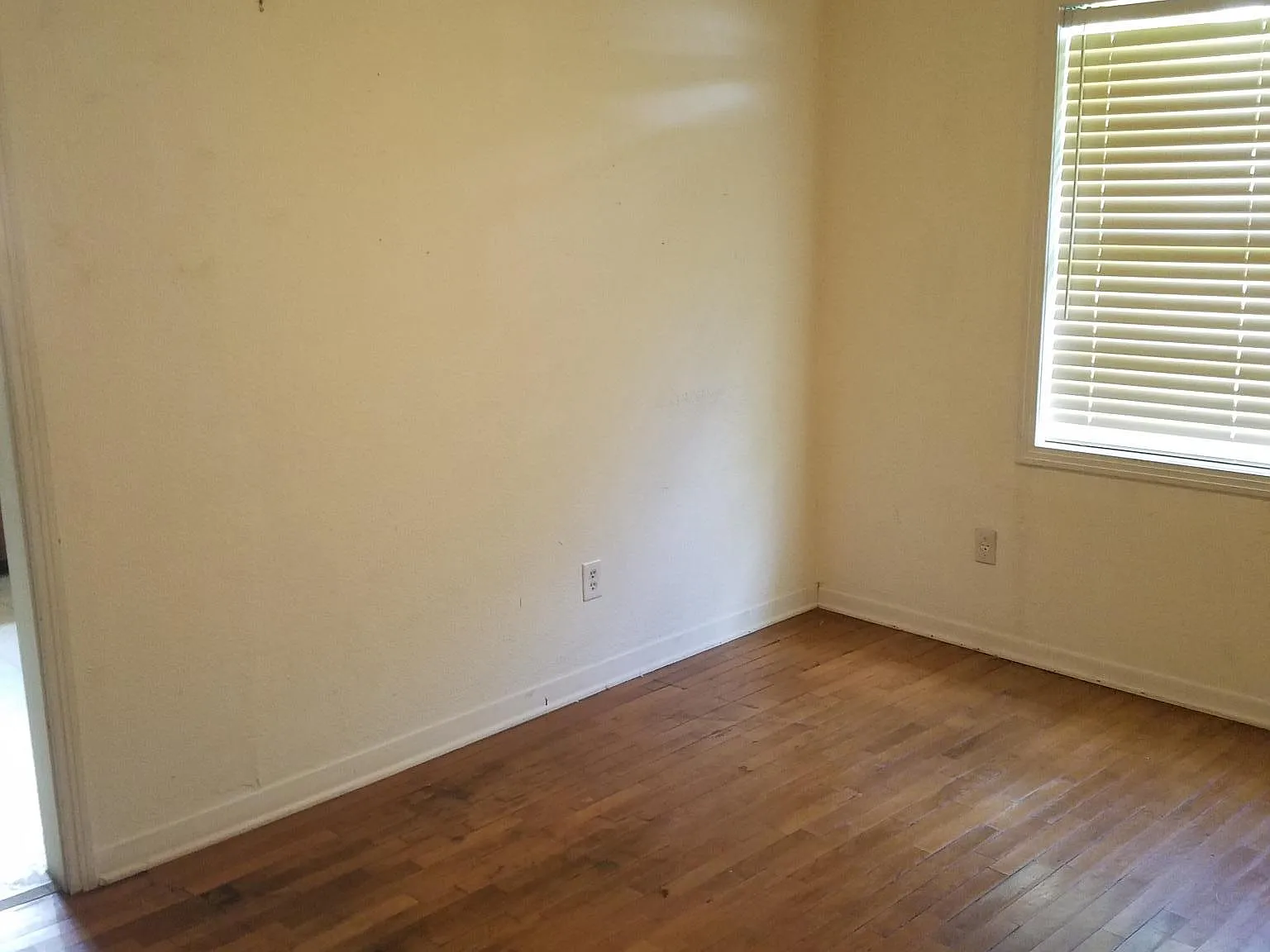 3 bed, 1046 sqft, $1,495 — Photo 2