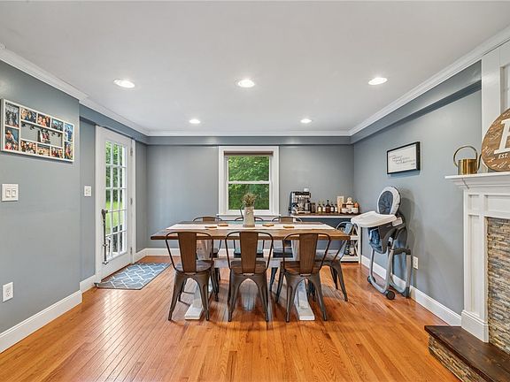 5th image of 1507 Woodlawn Dr