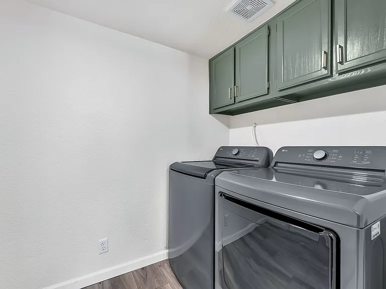 2840 Floral Peak Dr — Photo 16